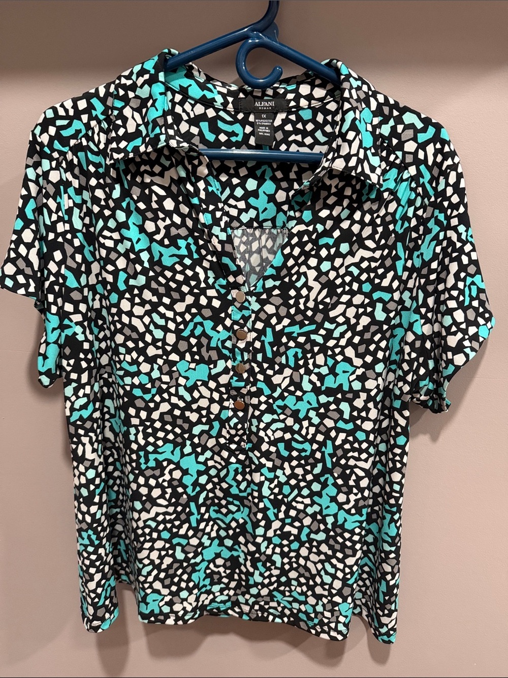 Alfani Black, White, Gray, White & Teal Short Sleeve Button Front Top 1X
